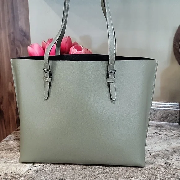 COACH NWOT Pebble Leather Mollie Large Tote Bag Pale Pistachio Green - Picture 4 of 7